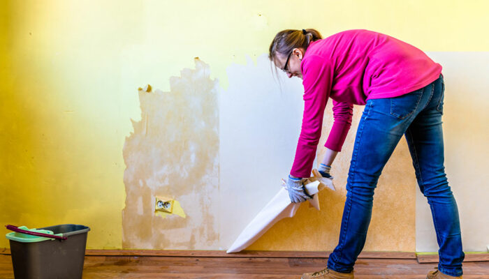 9 mistakes to avoid when hiring water damage restoration professionals