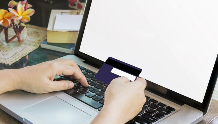 6 crucial debit card mistakes to avoid