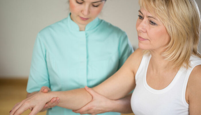 6 similar and easy-to-miss signs of Parkinson’s and TD